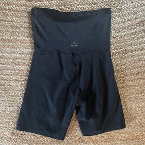 Beyond Yoga Maternity Spacedye Empire Waisted Biker Shorts Women's